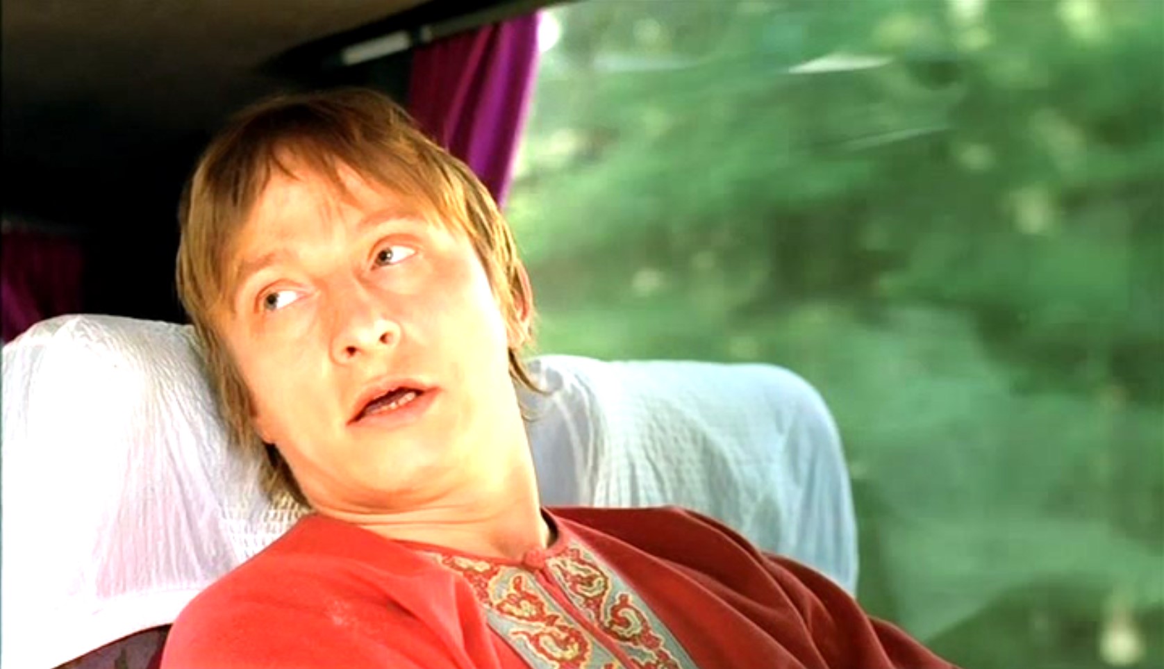 Клевета! Я, дорогой, вам травмы сейчас нанесу…