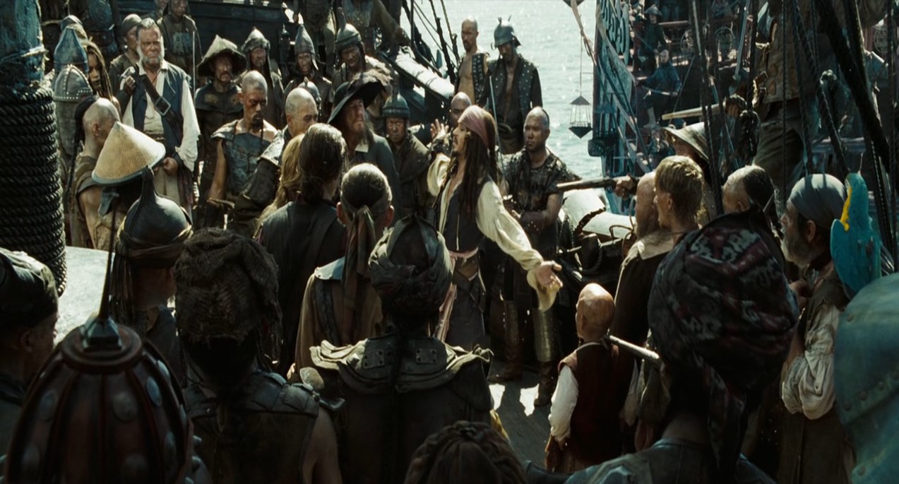 Он желает Жемчужину! Капитану Тернеру нужна Жемчужина! А тебя грызет совесть! А ты со своим советом братства! Хоть кто-то спасал меня потому, что соскучился?!