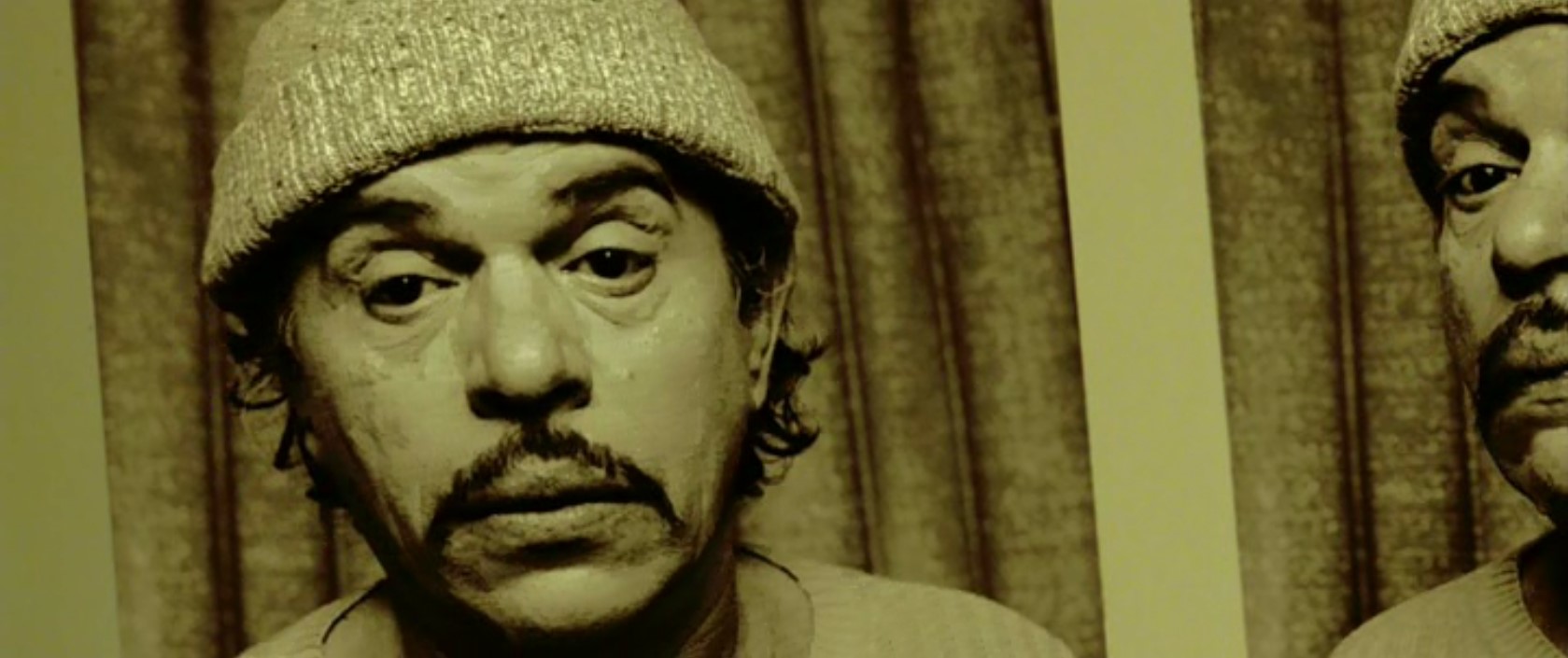 — Она в тебя влюбилась.
— Но я же её не видел.
— Да видел, видел.
— Где видел?
— Видел где? Во сне.