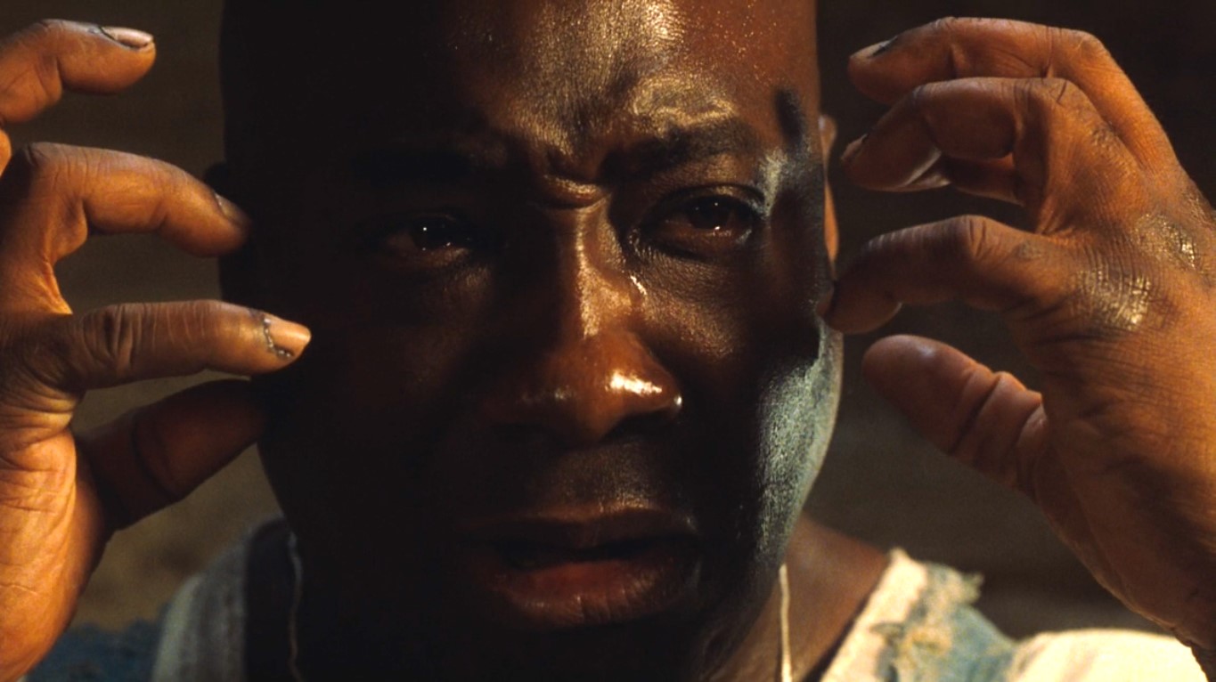 Я устал, босс. Устал быть в дороге, одинокий, как воробей под дождём. Я устал, что у меня никогда не было друга, с которым можно поговорить — куда мы идём, откуда и зачем. Я устал, что все люди жестоки и беспощадны. Я устал от боли, которую я чувствую и слышу в мире каждый день. Это слишком много. Здесь, в голове, как будто осколки стекла. Каждый день.