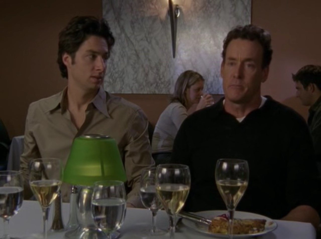 Перри: — После того, как я сорвался и проболтался, меня обуревает такое чувство… ну…
Джордан: — Вины.
Перри: — Нет, другое.
Джей Ди: — Вины?
Перри: — Да, точно. Я просто не люблю, когда она права.