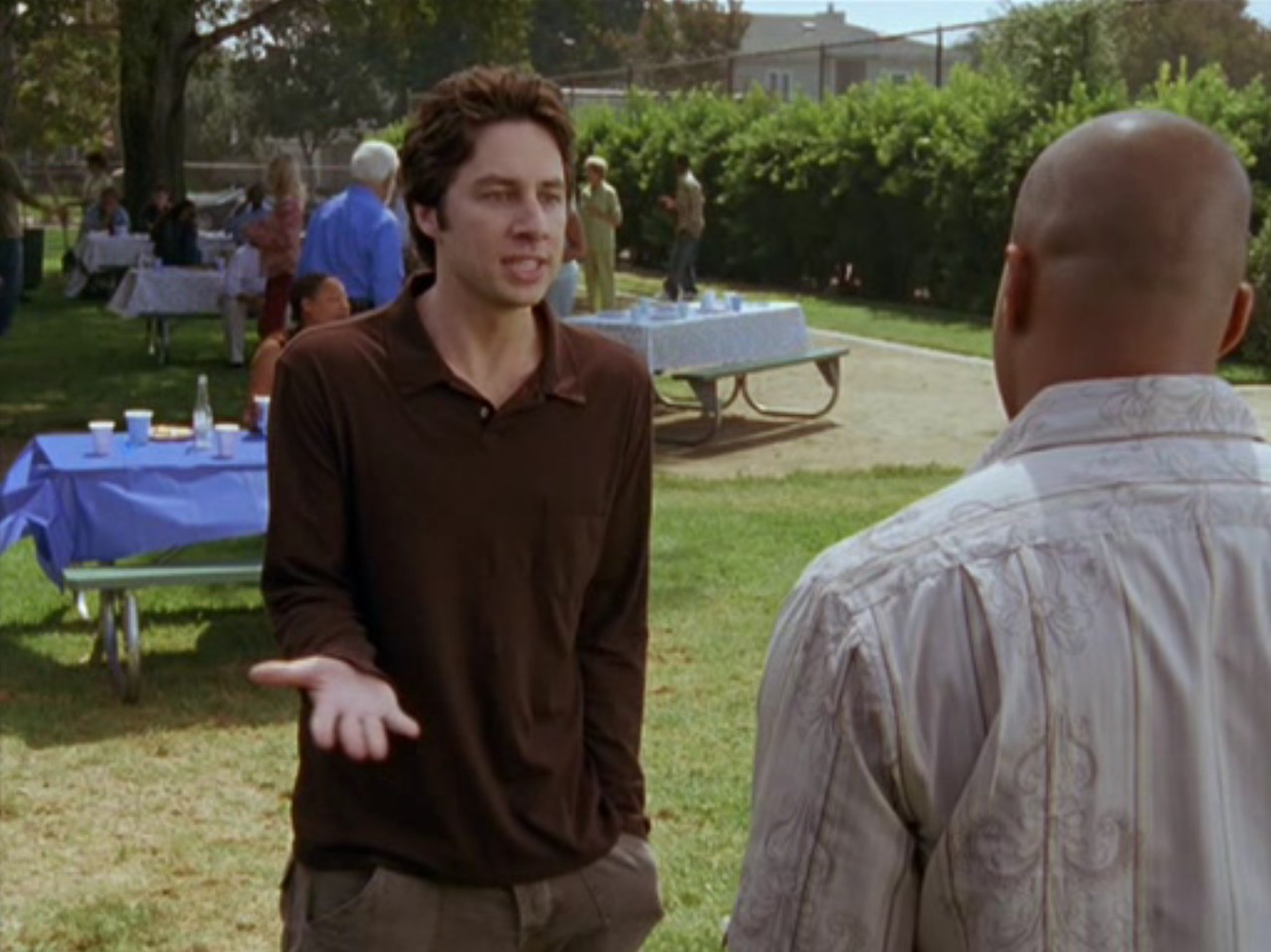 — Господи, я усомнился в тебе всего на секунду, чего ты не меня дуешься?
— Потому что ты в меня не верил.
— Я верю в тебя, милый.
— Ты моя жена, это не считается.