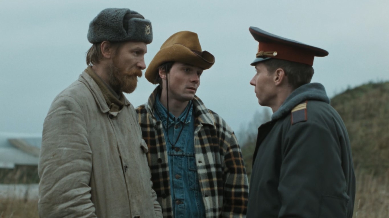 — Вы арестованы!
— У тебя пистолетик-то есть?
— Тогда задержаны.