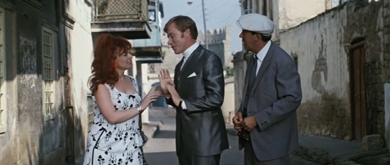 Стамбульская проститутка — Цигель, цигель, ай-лю-лю!
— Ай-лю-лю потом.