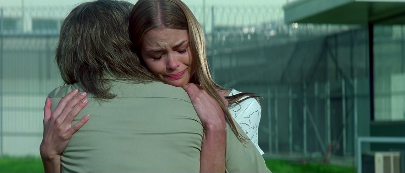 Я люблю тебя, Кристина. Ты единственное, что было хорошего в моей жизни. Ты единственная для меня, кто имеет значение. Я люблю тебя.