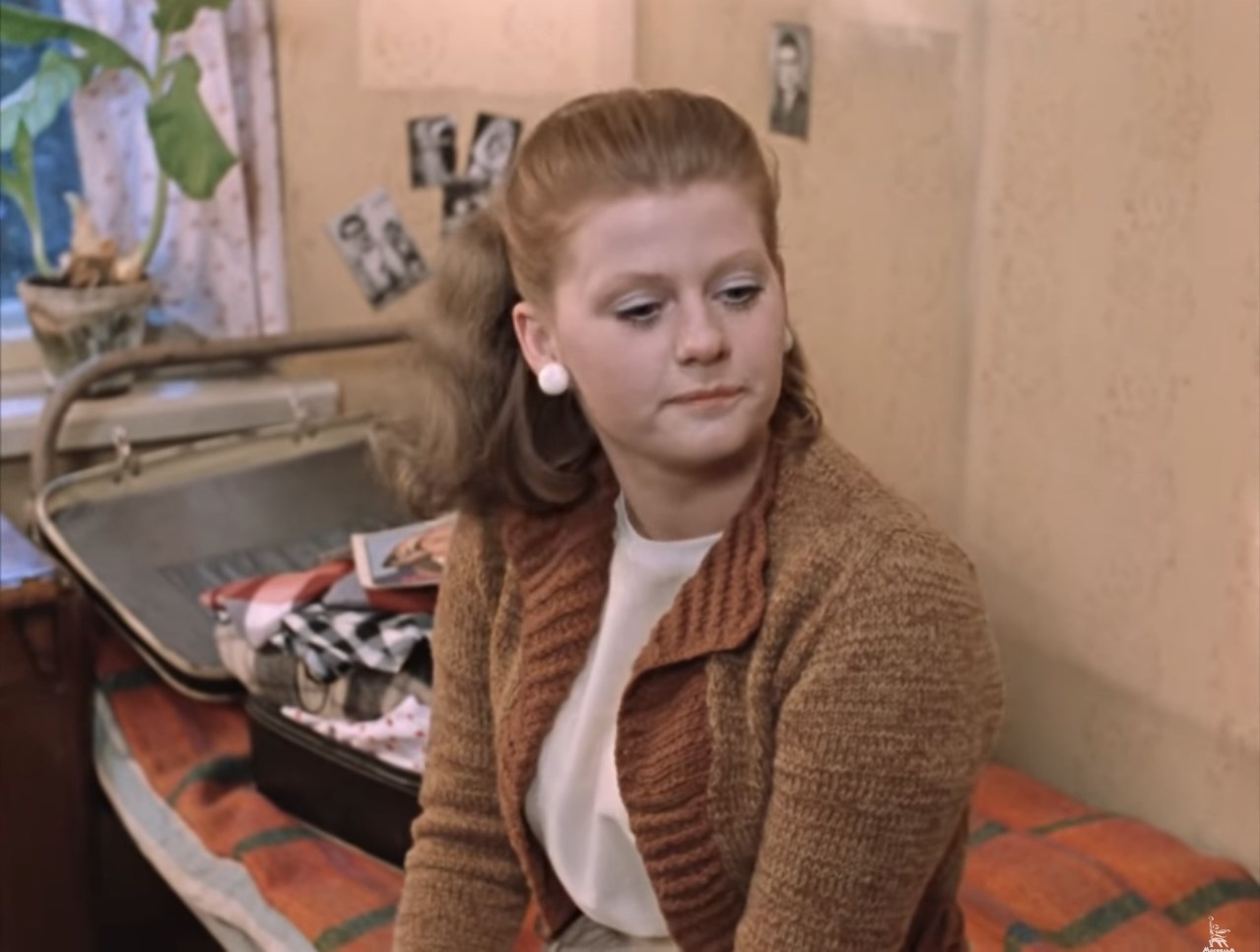 А Вы, по-видимому, Людмила? Специалист по психиатрии, который временно работает на хлебозаводе?