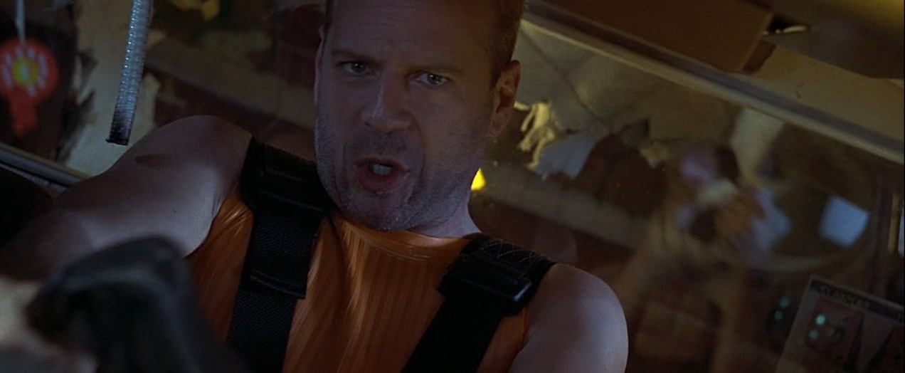 Я владею только двумя языками — родным и матерным! (Леди, я говорю только на двух языках: на обычном и на неприличном!)