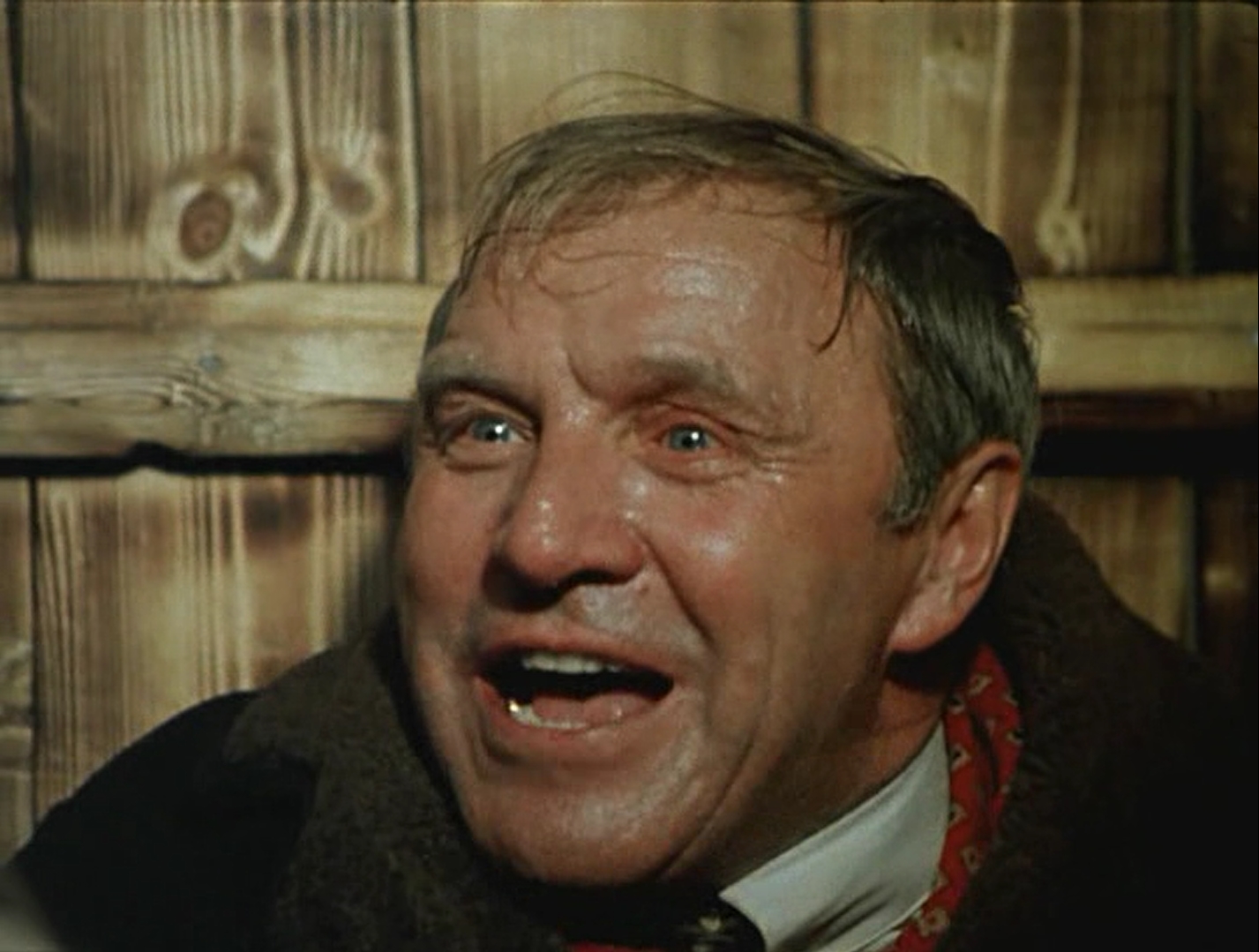 Я всегда считал себя исключением! Считал, что за талант прощается всё! Это неправда! Человек не хозяин своего таланта, он только его проводник. И тот, кто этого не понимает, однажды утром просыпается бездарным!