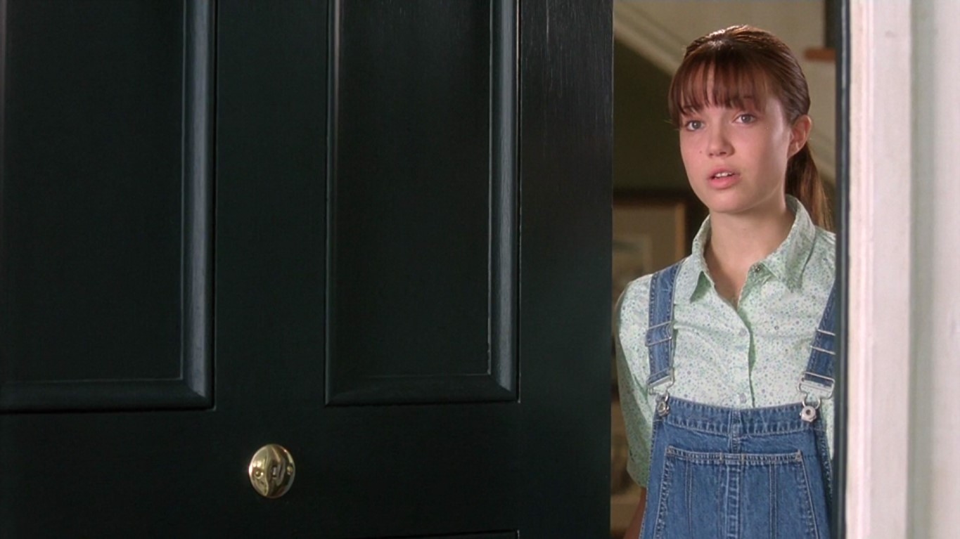 Знаешь, я думала в тебе что-то есть, что-то хорошее. Оказывается, мне показалось!