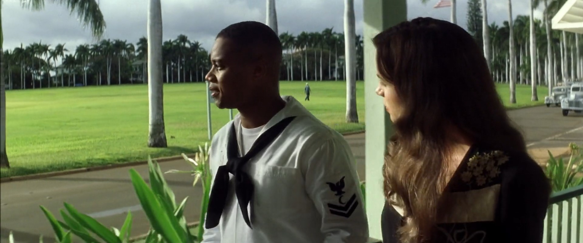 Я оставил свою мать в Техасе и записался в морскую пехоту, чтобы увидеть мир, чтобы стать мужчиной... А они сделали меня поваром.