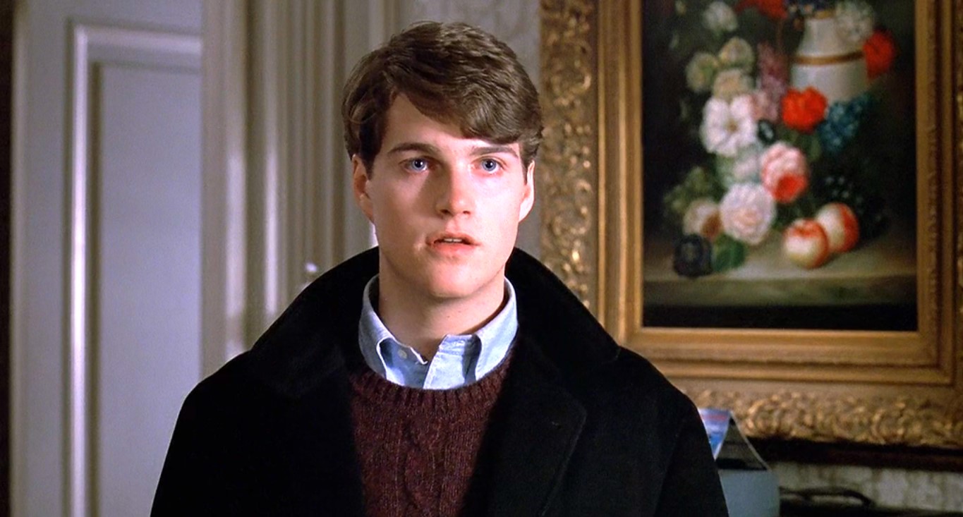 В тебе есть цельность, Чарли. Не знаю, пристрелить тебя или усыновить.