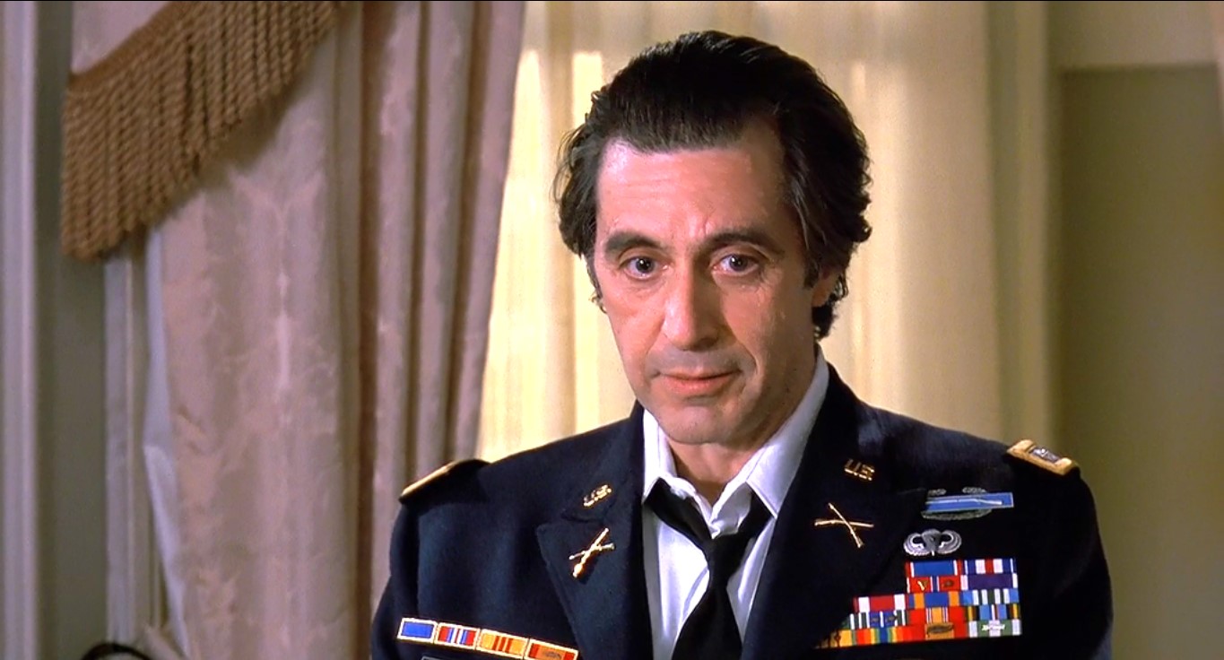 В тебе есть цельность, Чарли. Не знаю, пристрелить тебя или усыновить.