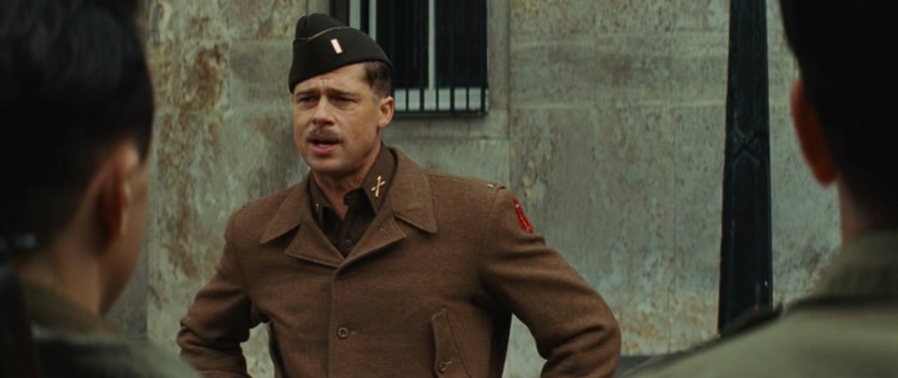 Не знаю, как вы, но я, черт возьми, спустился с гребаных Аппалачей, пересек 5000 миль по воде, прополз на брюхе пол Сицилии и прыгнул как вошь из самолета не для того, чтобы учить нацистов морали.