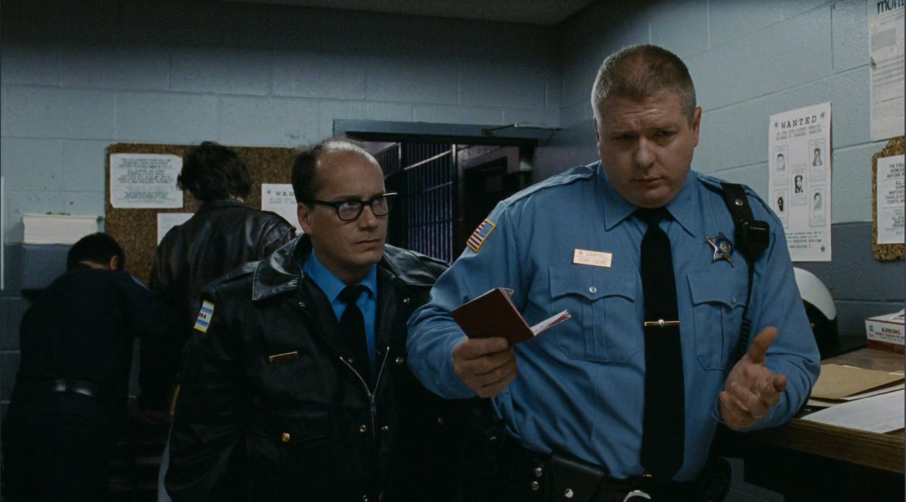 — Я же говорю, я доктор, турист. Приехал к Дмитрию Громову, другу своему, хоккеисту. Я в Америке в первый раз. Я же не знал, что у вас не везде можно ходить... У нас вот везде можно... 
— Fuck the niggers.