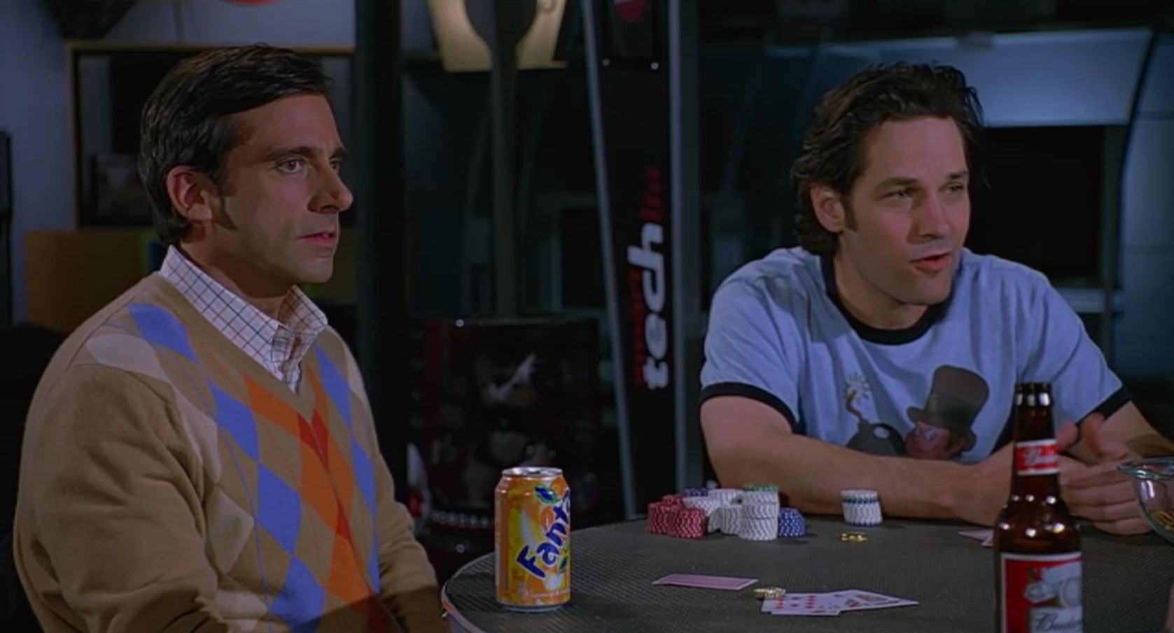 Джей: — А... я должен уходить. У меня сегодня с Элен шуры-муры.
Кэл: — Что, сейчас вечерний «сливон»?
Джей: — У нас не так всё просто...
Дэвид: — А подружка в курсе твоих вечерних визитов?
Джей: — У нас с ней негласная договоренность.
Кэл: — Негласная в том смысле, что ты не успел её огласить?