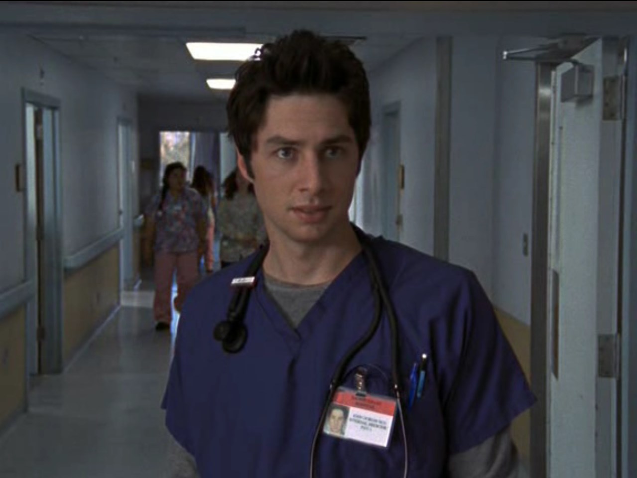 — Что-то потерял?
— Нет, а что?... Ты что-то стащил?
— Нет.
— Что ты стащил?
— Ничего.
— ЧТО ты стащил?