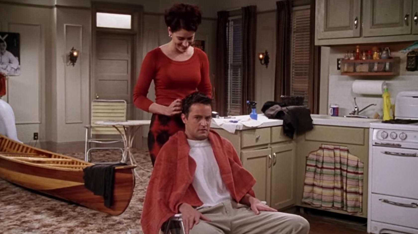 — Чендлер, у тебя отличные волосы!
— Спасибо, я сам их выращиваю.