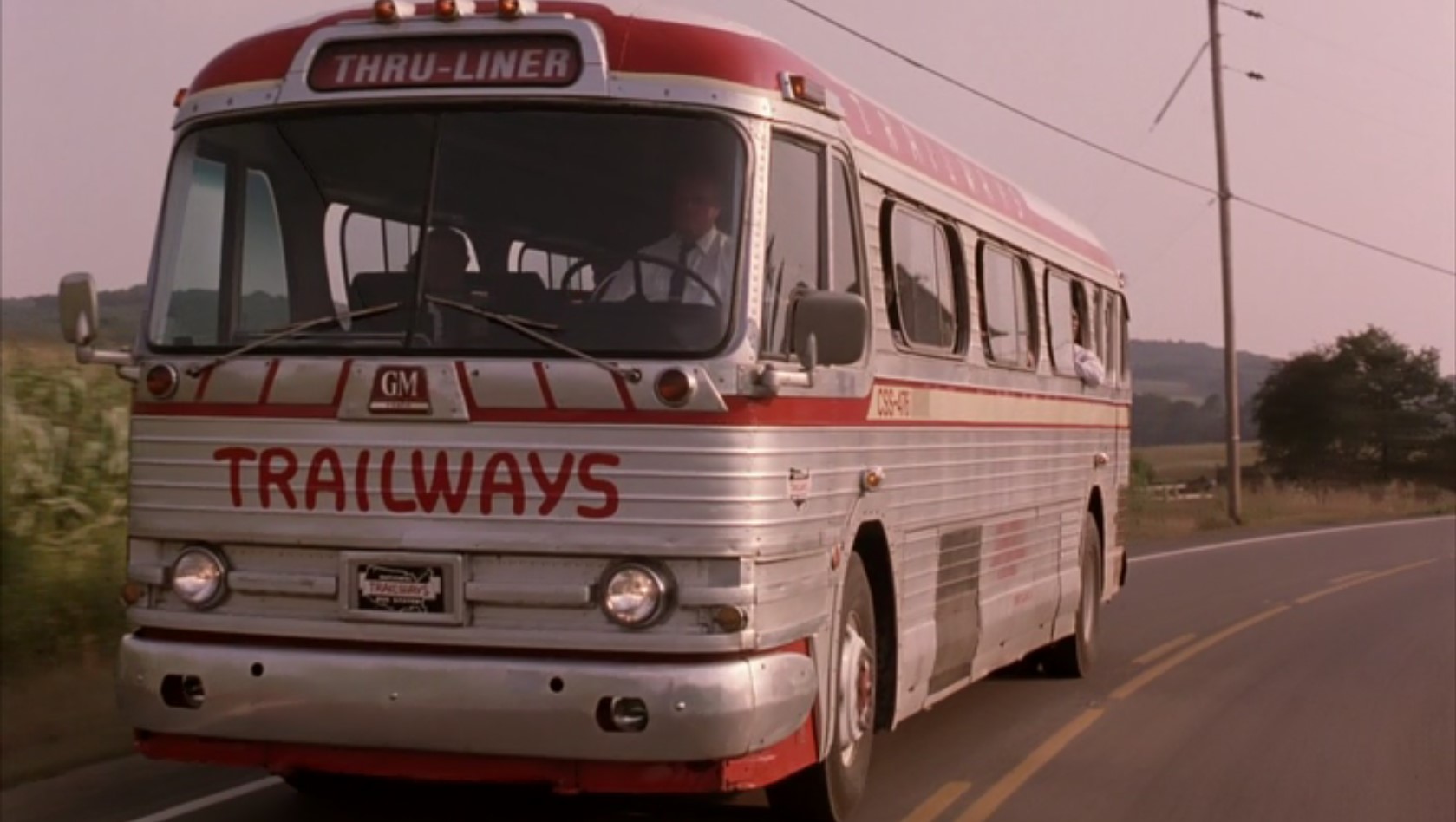 Я так возбуждён, что мне не сидится на месте, а мысли не держатся в голове. Думаю, так может чувствовать себя только свободный человек. Свободный человек в начале длинного пути, конец которого неясен.