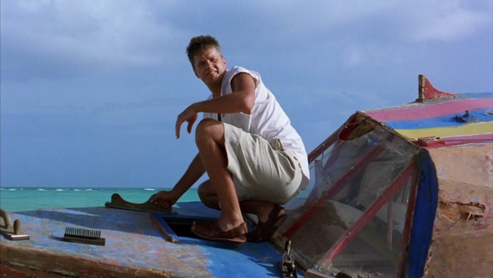 Я надеюсь, что переберусь через границу, надеюсь увидеть своего друга и пожать ему руку, я надеюсь, что Тихий океан такой же голубой, каким он мне снился, я надеюсь...