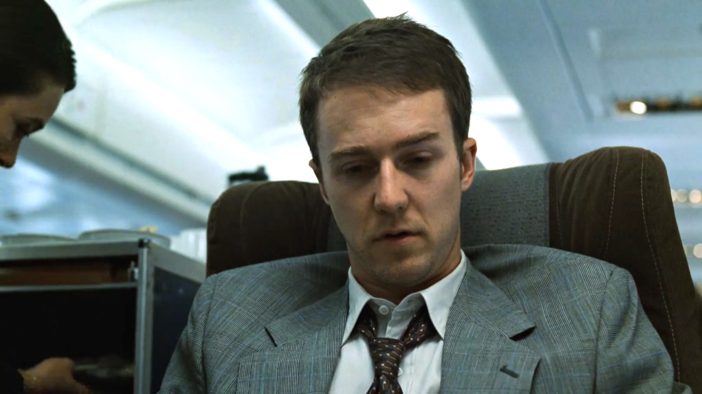 Разовые порции сахара, сливок, разовые порции масла, полуфабрикаты для микроволновки, мини наборы шампуня и кондиционера, микроскопические кремы, крохотные кусочки мыла. Люди, встречающиеся мне во время перелетов, — одноразовые друзья! Мы проводим вместе время от взлета до посадки и не более того...