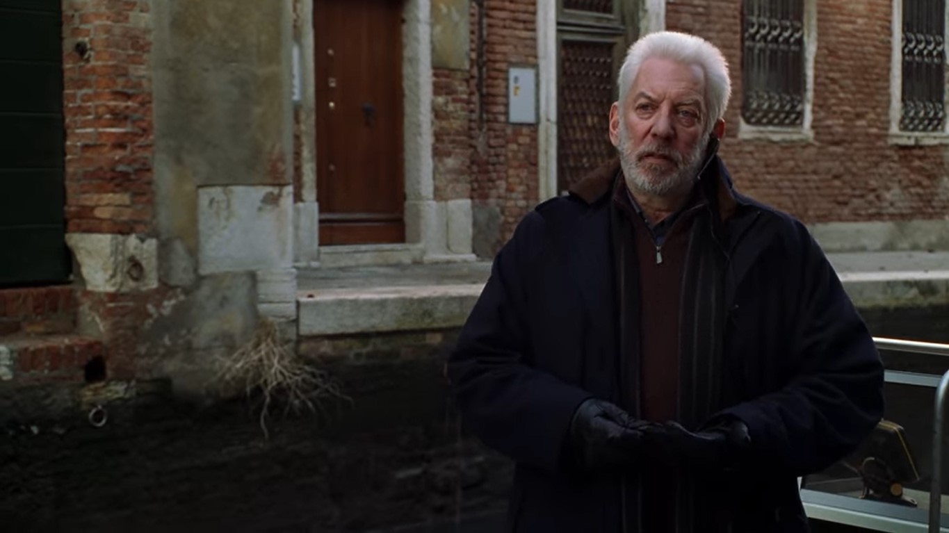 Я доверяю всему, кроме чёртовой человеческой натуры.
======================
Я верю всем, но чёрт может попутать любого.